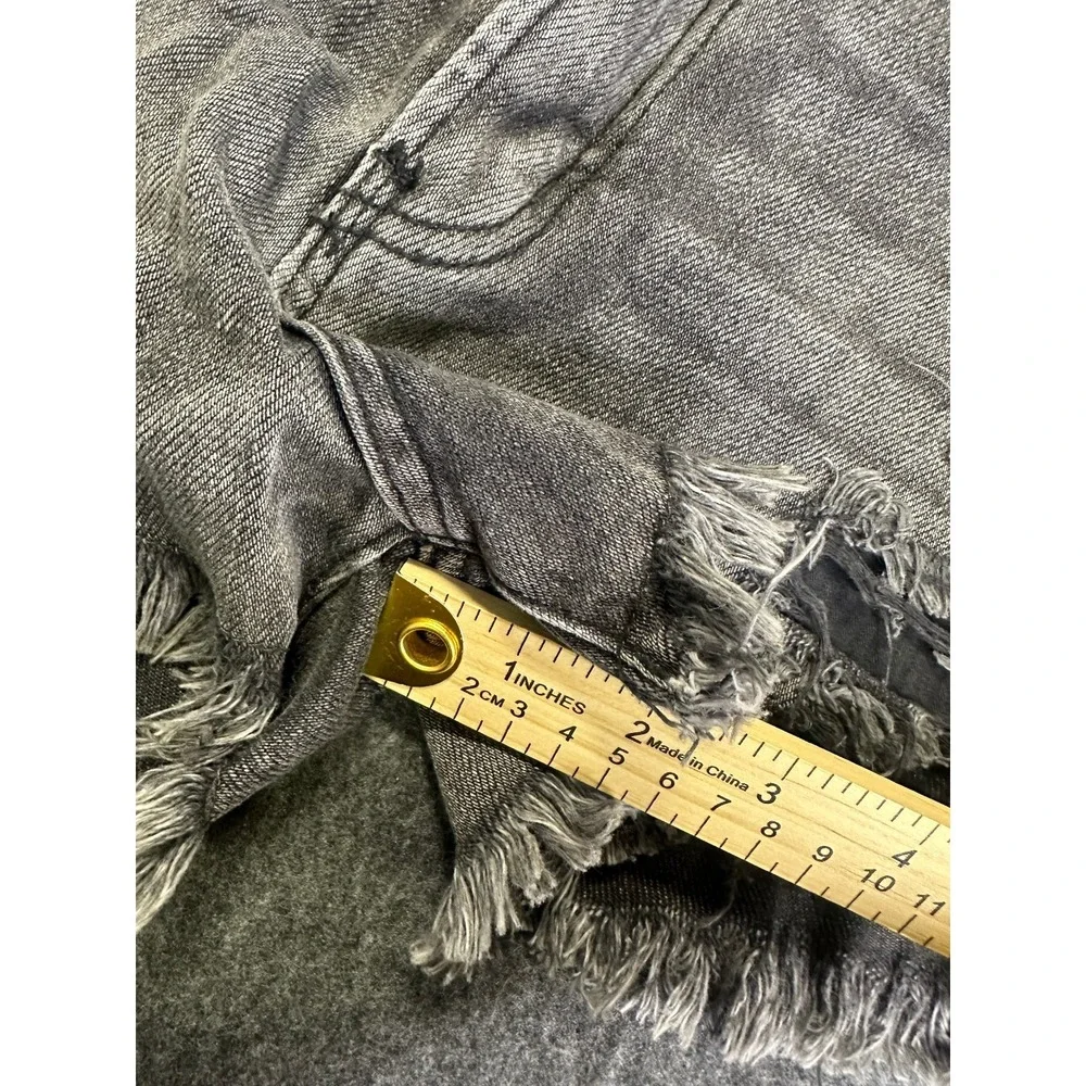 We The Free People Loving Good Vibrations Shorts Cutoff  Size 27 Distressed - Picture 9 of 16